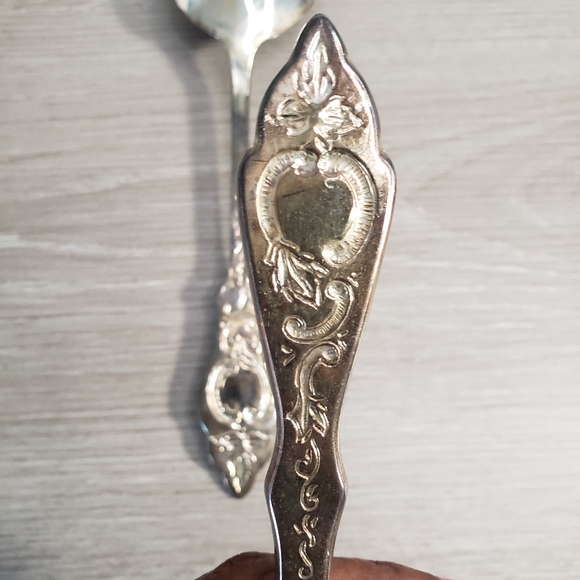 Vtg. Epon Brass Mayell Cake Slicer & Spoon set - Picture 3 of 12